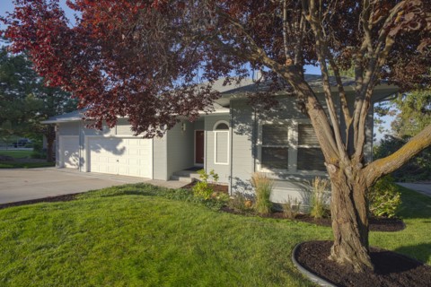 USA, Idaho, Boise, Exterior of single-family home in suburbs