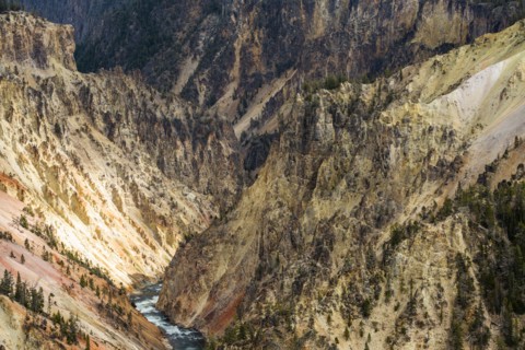Yellowstone River flowing through Grand Canyon in Yellowstone National Park