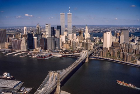 High angle view of Brooklyn Bridge and Manhattan skyscrapers with World Trade Center