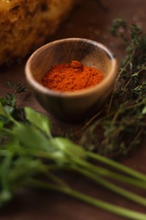 Quiche with ingredients of paprika and thyme