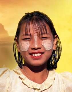 Portrait of smiling teenage girl