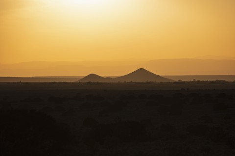 Usa, New Mexico, Santa Fe, El Dorado, Sunset sky over desert landscape