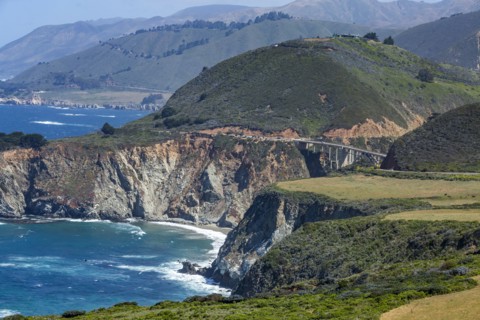 Usa, California, Big Sur, Pacific Ocean coastline with rocky cliffs