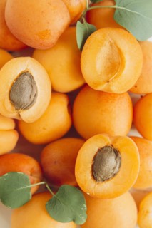Sliced apricots