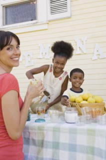 Customer at lemonade stand