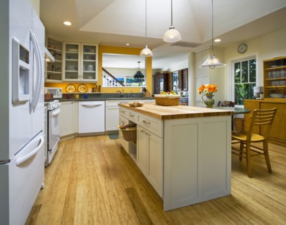 Kitchen with center island