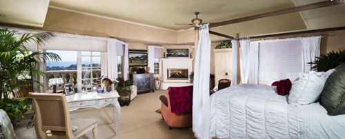 Spacious and large bedroom with study table at home