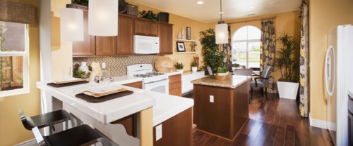 Breakfast bar in traditional kitchen