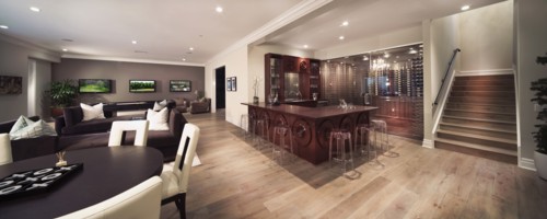 Entertainment area and bar in contemporary home