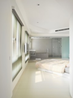 Modern Bedroom with platform bed