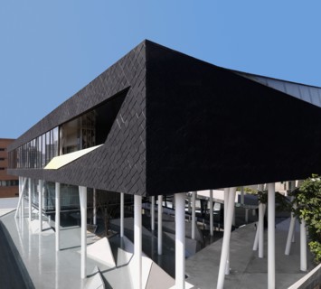 Detail modern architecture