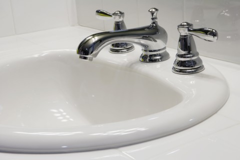 Traditional White Sink with Chrome Faucet