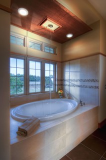 Master bathtub that fills from the ceiling
