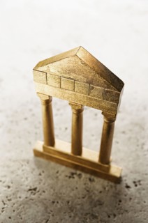 Golden model of pillars and archway