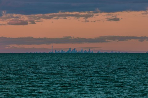 Niagara-on-the-Lake skyline and sunset sky
