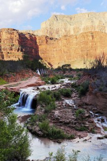 River pouring over Havasu Falls