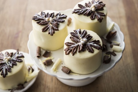 Miniature cheesecakes