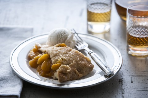 Peach pie and ice cream