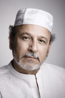 Middle Eastern man in traditional clothing