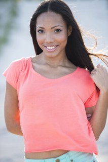 Hispanic woman smiling outdoors