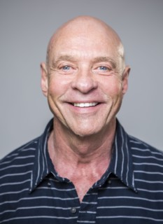 Close up of smiling Caucasian man
