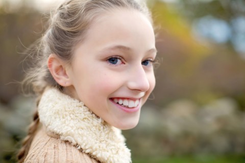 Close up of smiling girl