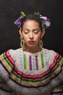 Hispanic teenage girl wearing Sinaloa Folkloric dress