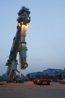 Coal excavating machine
