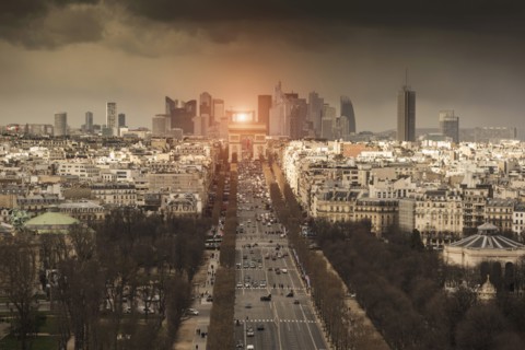 Street to Arc de Triomphe