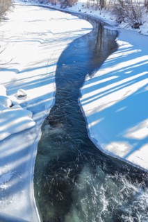 Ice and snow along Big Wood River