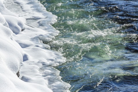 Ice and snow along Big Wood River