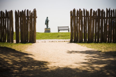 Jamestown, Historical statue in public park