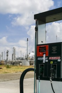 Gas pump and gas refinery
