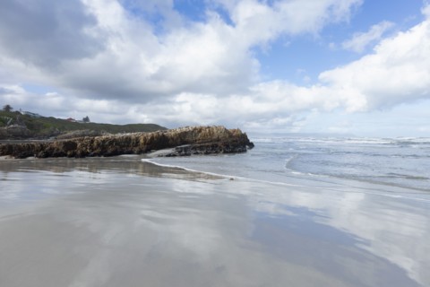 Sandy coastline of Atlantic Ocean in Kammabaai Beach