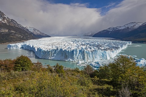 Argentina, Santa Cruz, El Calafate, Clouds over Perito Moreno Glacier , El Calafate, Santa Cruz,