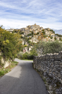 Narrow road leading to old town, Gordes, Vaucluse, France.
