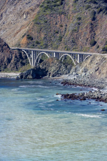 Bixby bridge spanning canyon in Big Sur