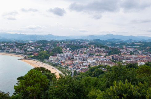High angle view of Ondarreta and Concha Beaches. San Sebastian, Gipuzkoa, Spain