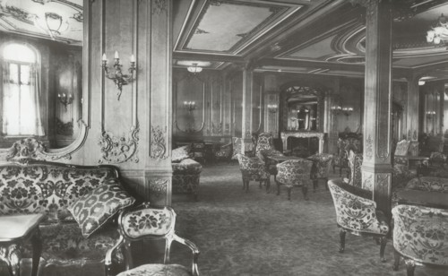 Le salon de première classe du RMS Titanic