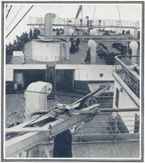 Les ponts promenade et supérieur du RMS Titanic