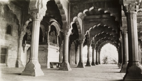 Diwan-i-Am, Delhi Fort. Interior shot of the Diwan-i-Am, a large pavilion constructed for public