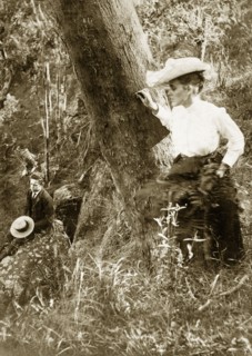 Walk in the outback, Australia. Ellen May Pughe, nee Brodribb, and her son Evan ('Goosey') Pughe,