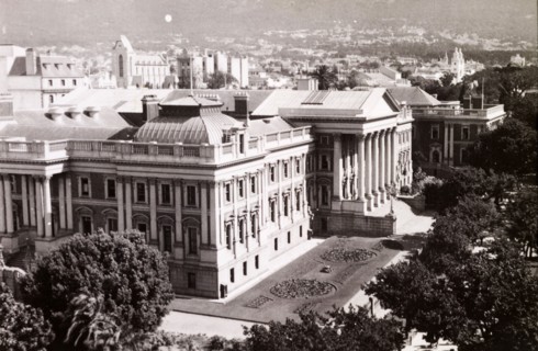 Government buildings, Cape Town. Grandiose government buildings in the centre of Cape Town. Cape