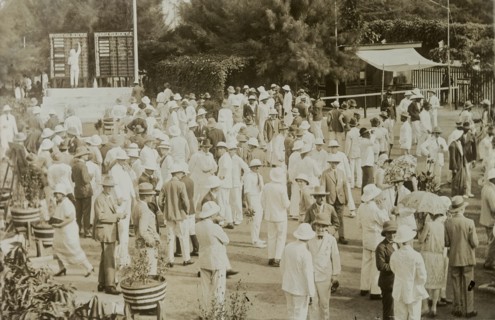 Easter races at Lagos. A crowd of predominantly European men, at the Easter Races. Lagos, Nigeria,