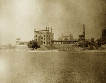 The Jama Masjid, Delhi. The Jama Masjid, the largest mosque in Delhi, built during the reign of