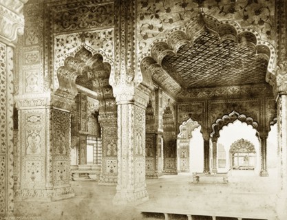 Interior of the Diwan-i-Khas, Delhi. Ornate archways decorated with painted designs adorn the