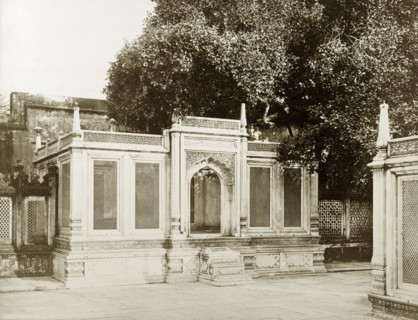Zenana' at the Delhi Fort. The screened 'zenana' (women's palace) located in the grounds of the