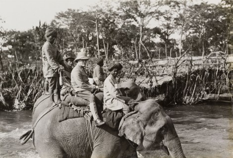Sir Lockwood Smith-Dorien on a hunt. British Army General, Sir Horace Lockwood Smith-Dorien, rides