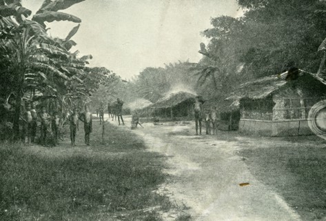 Lungundo before.... An everyday scene in the thriving rural village of Lungundo. By 1904, the