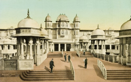 Franco-British Exhibition. Entrance to the 'Court of Honour' at the Franco-British Exhibition, an